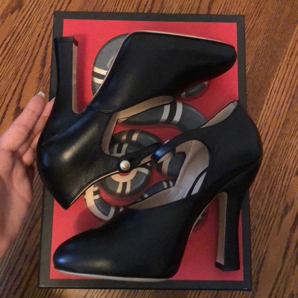 BNIB Gucci Leather heels size 38.5 - Picture 7 of 8